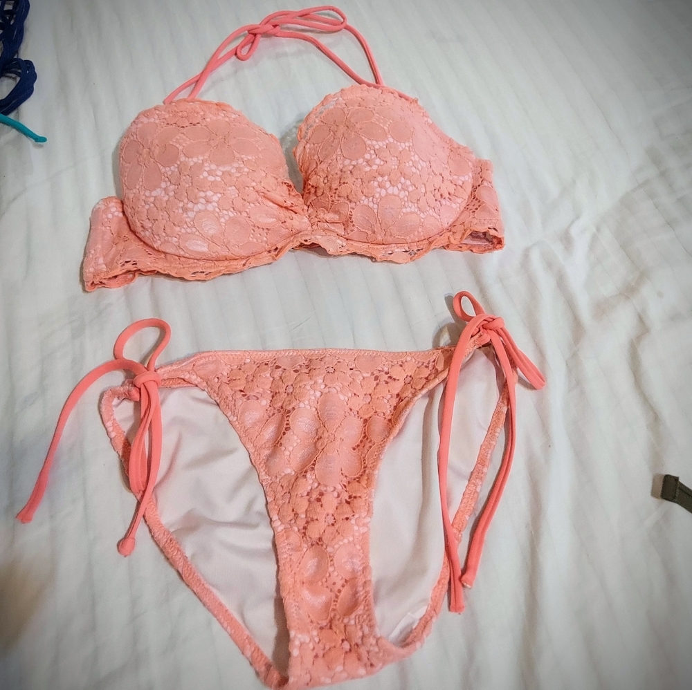 COPY - Victoria's Secret peach floral lace bikini